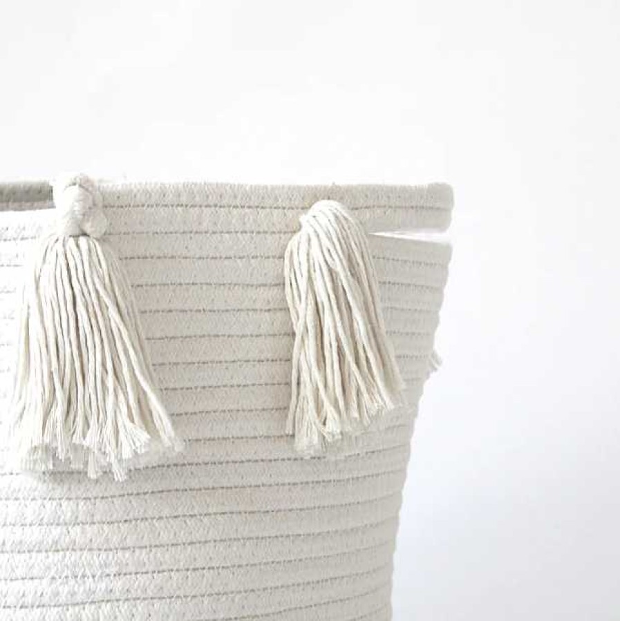 Nursery cdsvTwig and Tassel | Set Of 2 - Natural Tassel Basket - Medium