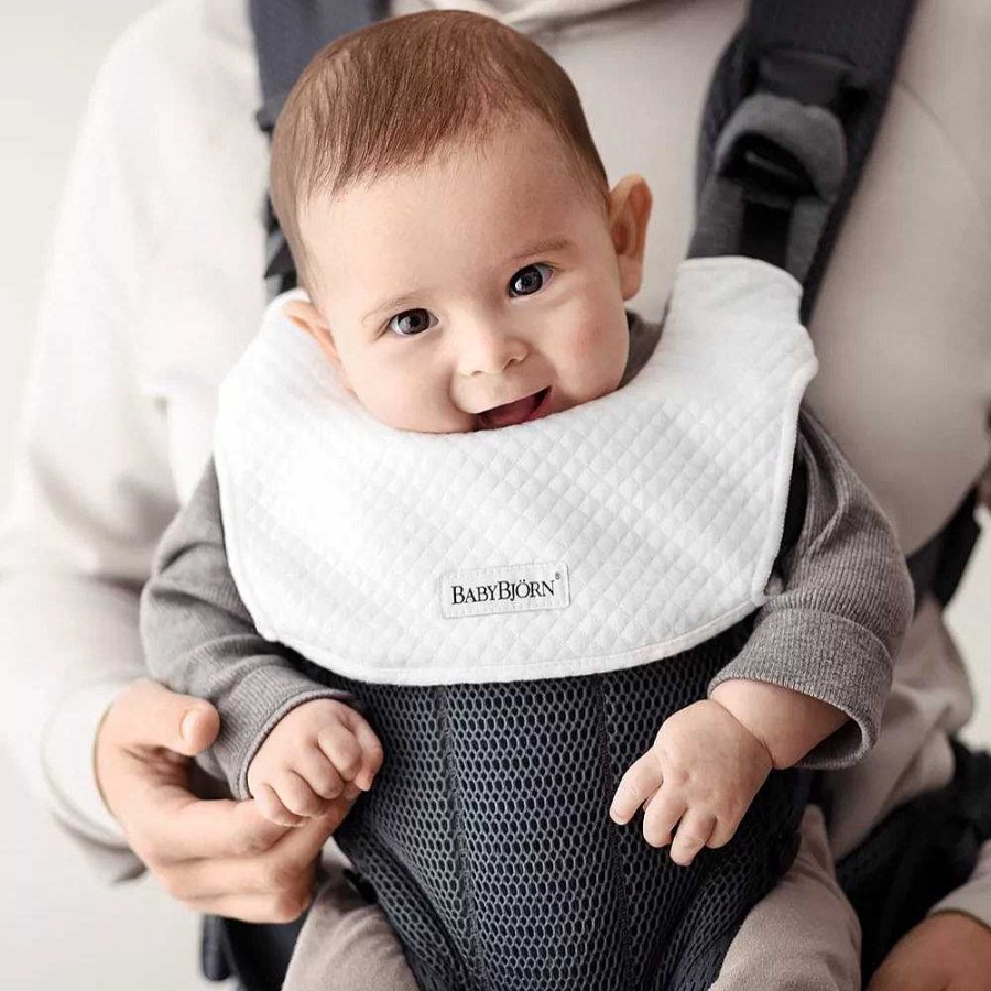 Gear opBABYBJORN | Baby Carrier Harmony Bundle - Anthracite Mesh + Free Bib And Baby Feeding Set 2 Pack - Yellow