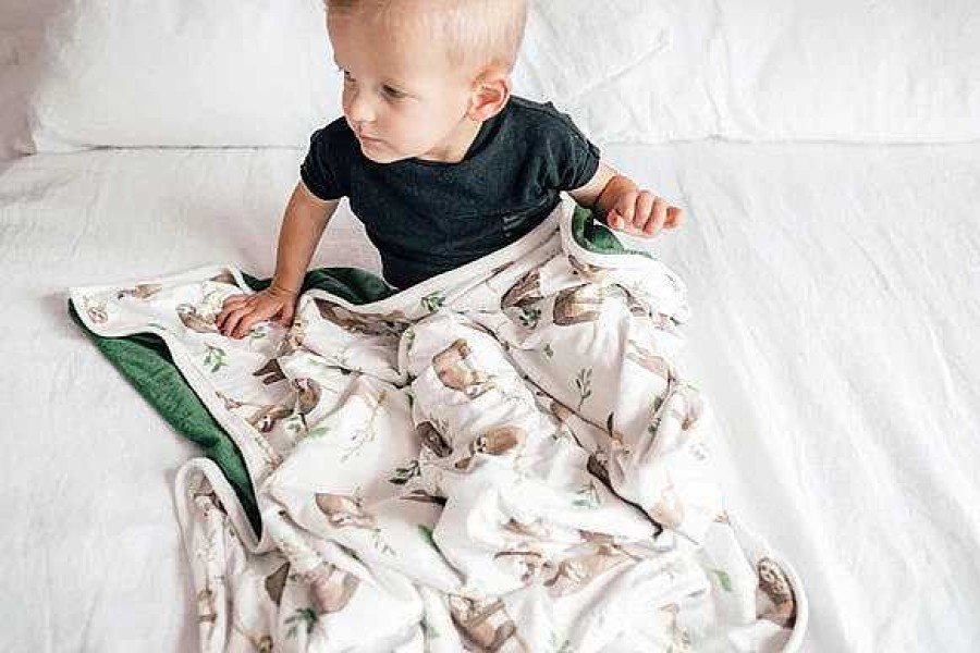 Nursery dsvmapKIDZDISTRICT | Noah Three-Layer Quilt